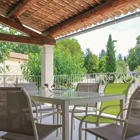 Two-bedroom Holiday In Barjac